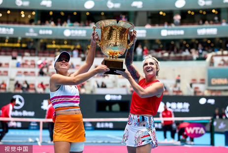 曼凭点球 曼凭点球